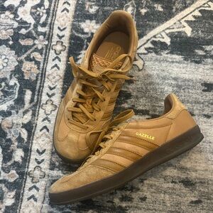 Adidas Gazelle Mesa Sneakers size 7